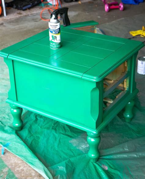 How to Spray Paint Wood Furniture: A Creative Journey into Revamping Your Space